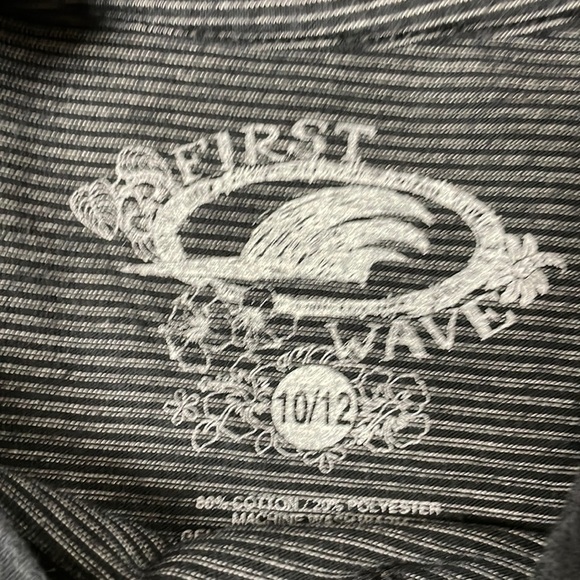 First Wave Boys Tee Shirt, Sz 10/12, Great condition! - Picture 2 of 6